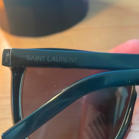 Saint Laurent men’s sunglasses - Picture 4 of 4